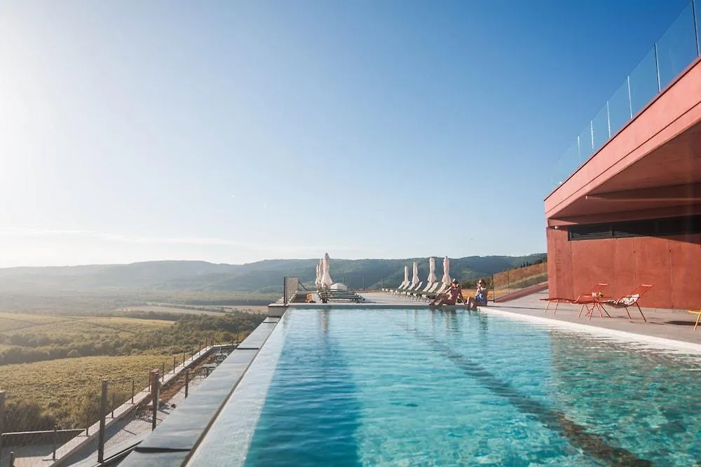 Winery & Design Hotel Roxanich Motovun